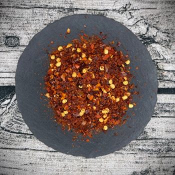 Chilis geschrotet mit Kern